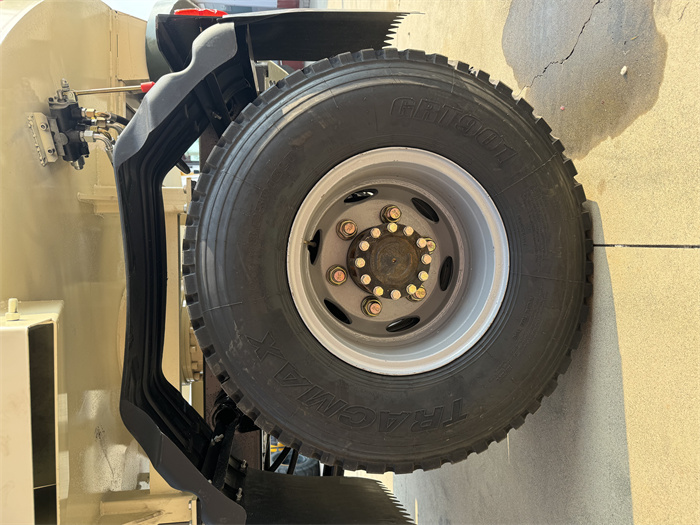 700R16鋼絲  六輪