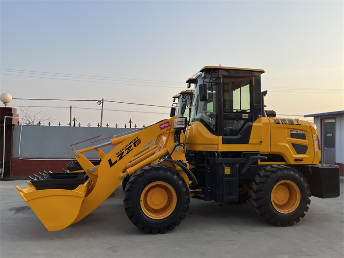 四驅(qū)裝載機(jī)